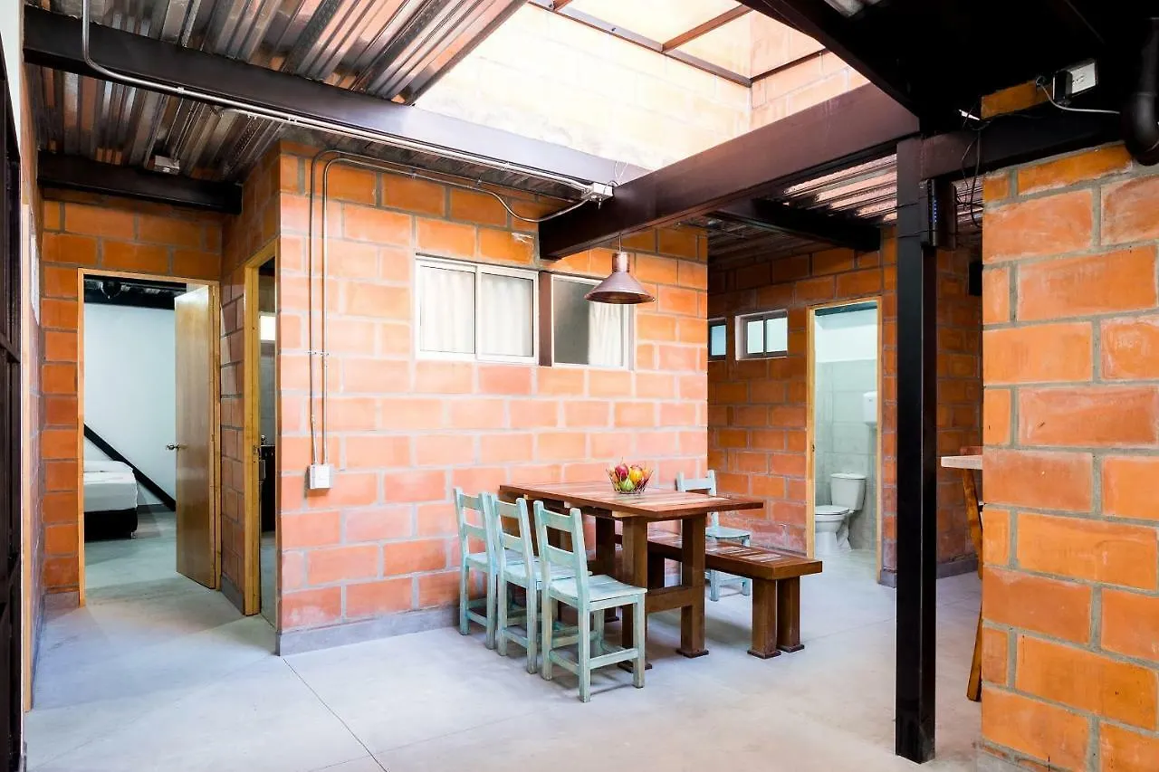 Medellin Backpacker Hostel 0*,